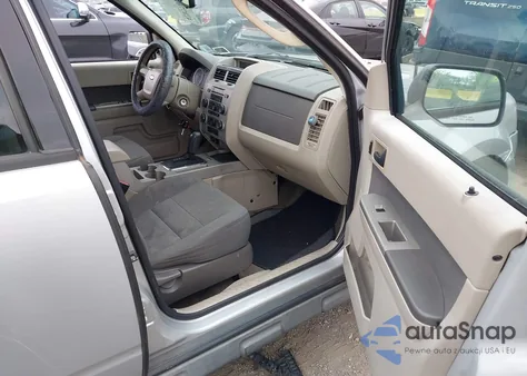 2009 Ford Escape Xlt из США, поврежденный, VIN 1FMCU93709KB63517